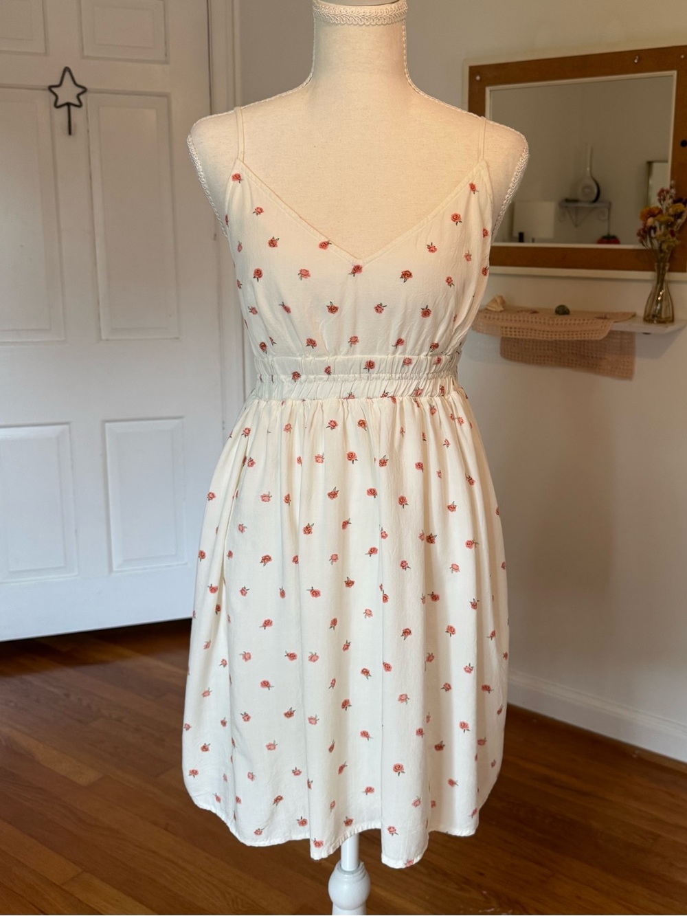 O'Neill Kenzie White Rose Floral Empire Waist Spaghetti Strap Lined Dress Small